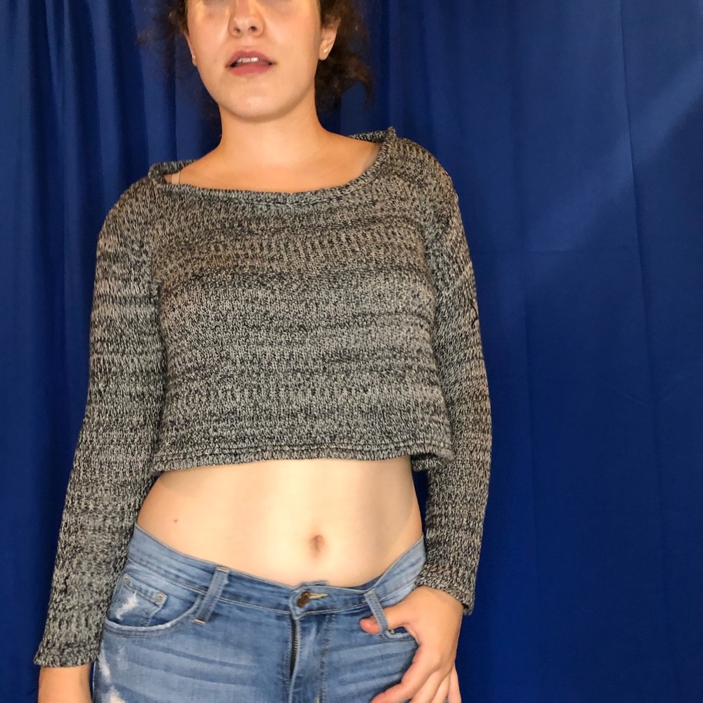 Millau Cropped Grey Sweater - Picture 2 of 4
